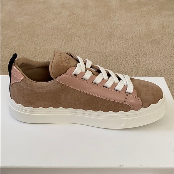 Chloé - Picture 3 of 6